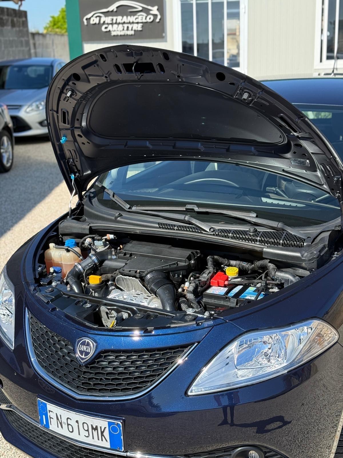 Lancia Ypsilon 1.3 MJT 16V 80 CV 5 porte S&S Gold