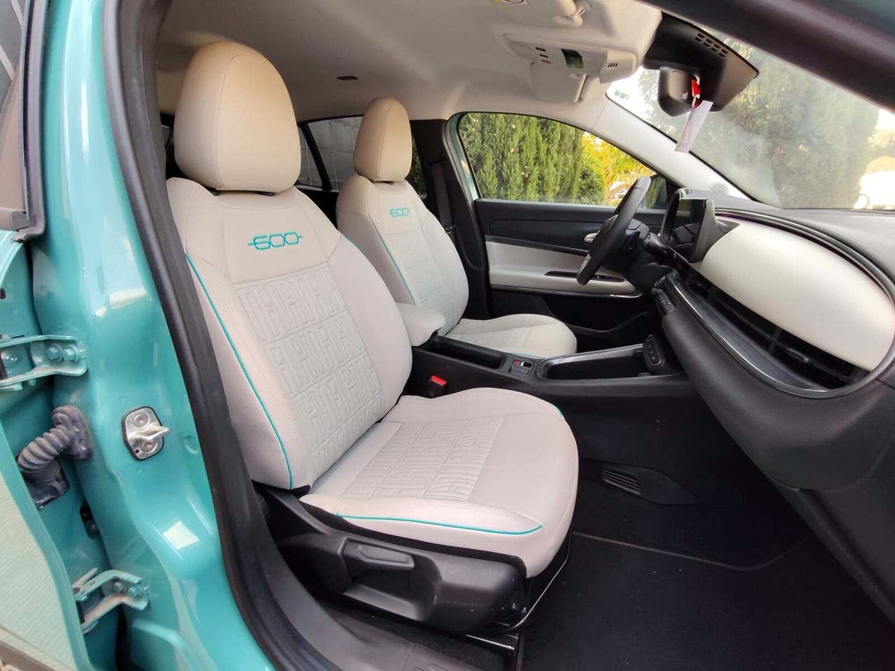 Fiat 600 Hybrid 110 CV DCT MHEV La Prima II