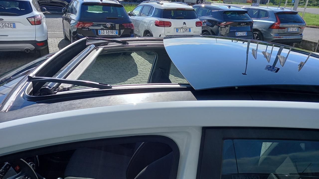 Kia Venga 1.4 CVVT Active Tetto Panoramico