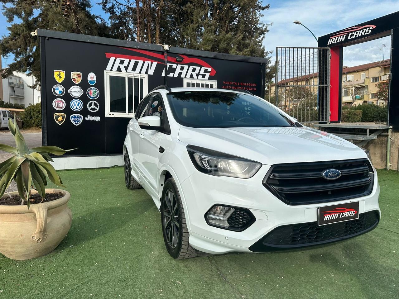 Ford Kuga 1.5 TDCI 120 CV S&S 2WD ST-Line