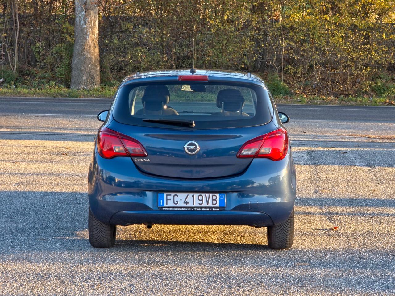 Opel Corsa 1.2 Coupé Innovation 2016-E6 Manuale NEO 5P