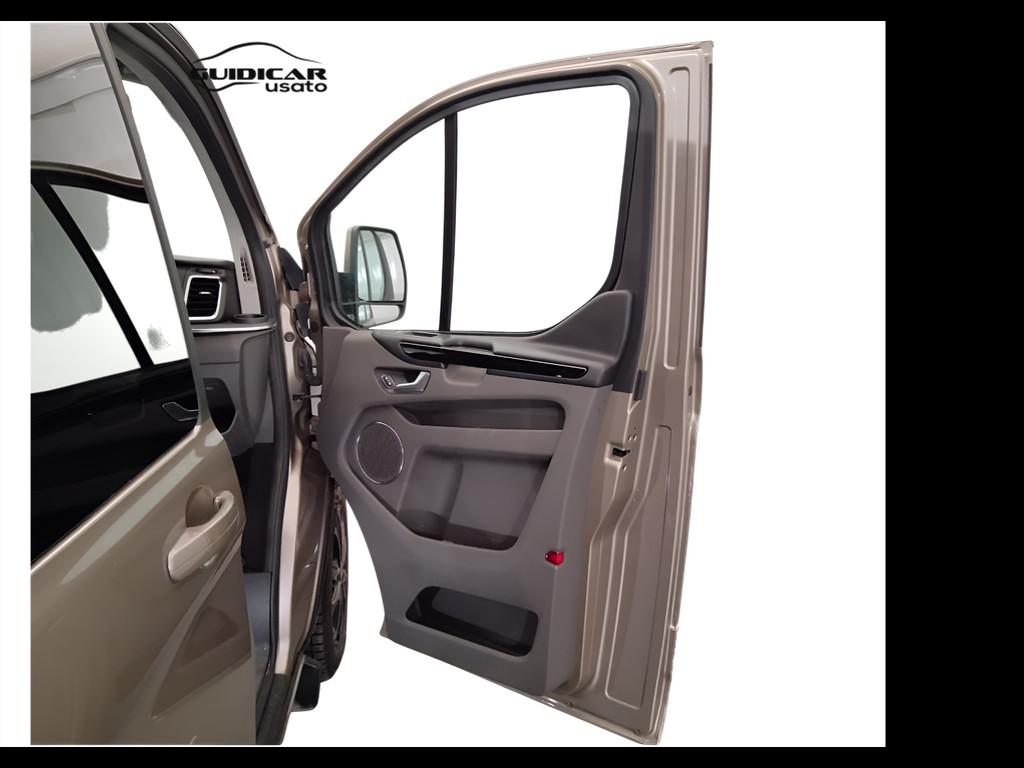 FORD Tourneo Custom 320 2018 - tourneo custom 320 2.0 tdci MHEV 185cv Titanium L2H1 E6.2