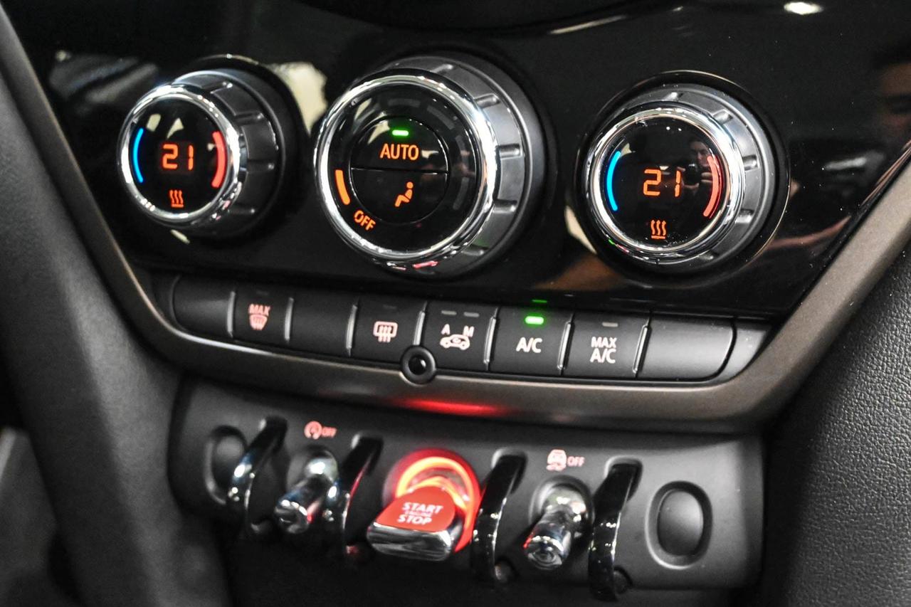 MINI Mini Countrym.(F60) Mini 1.5 Cooper Classi...