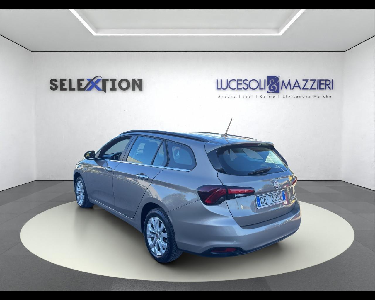 FIAT Tipo (2015-->) - Tipo 1.3 Mjt S&S SW Business