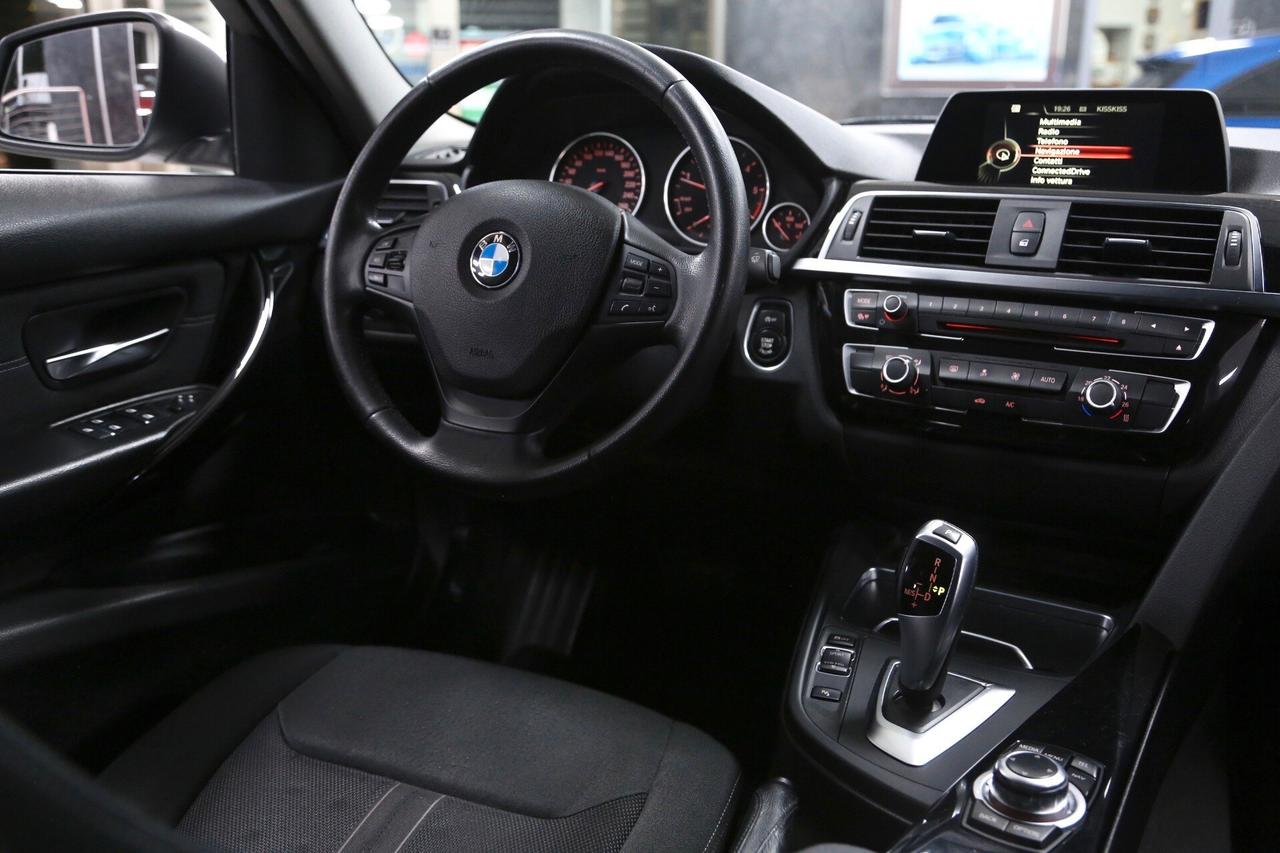 BMW 318d Touring Business Advantage auto