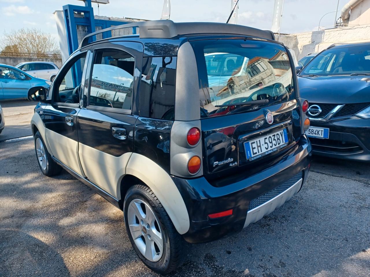 Fiat Panda 1.3 MJT 4x4 Cross CON ELD ANNO 2011