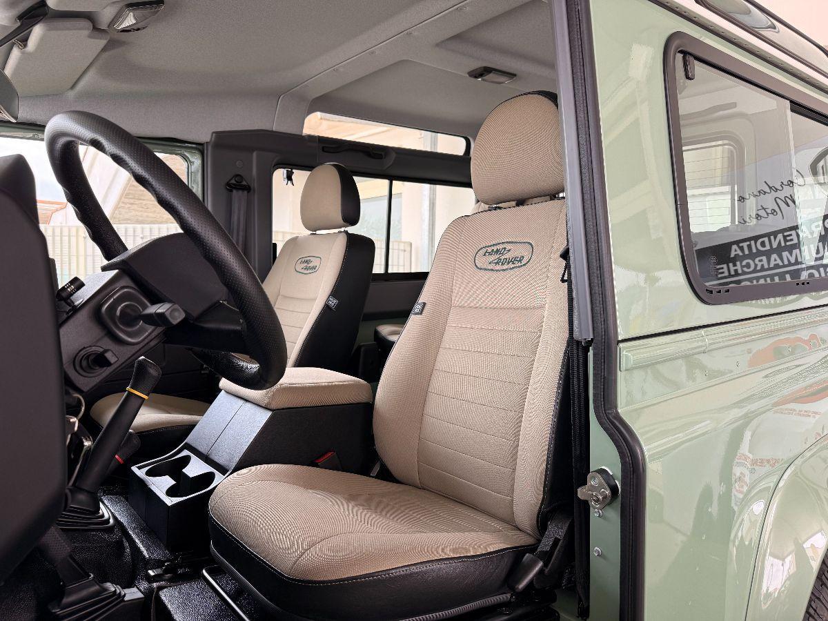 LAND ROVER - Defender 90 2.2 td SW