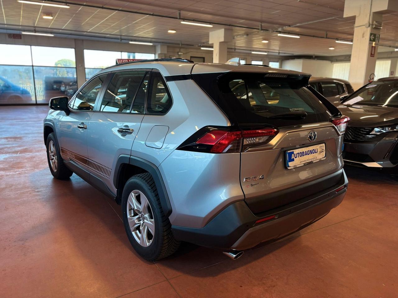 Toyota RAV 4 ACTIVE 2.5 HV E-CVT UNICO PR.