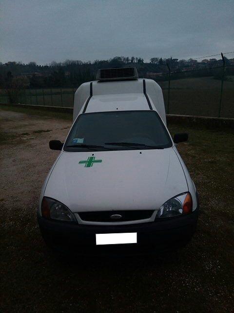 Ford Courier 1.8 D 3p. Van Coibentato