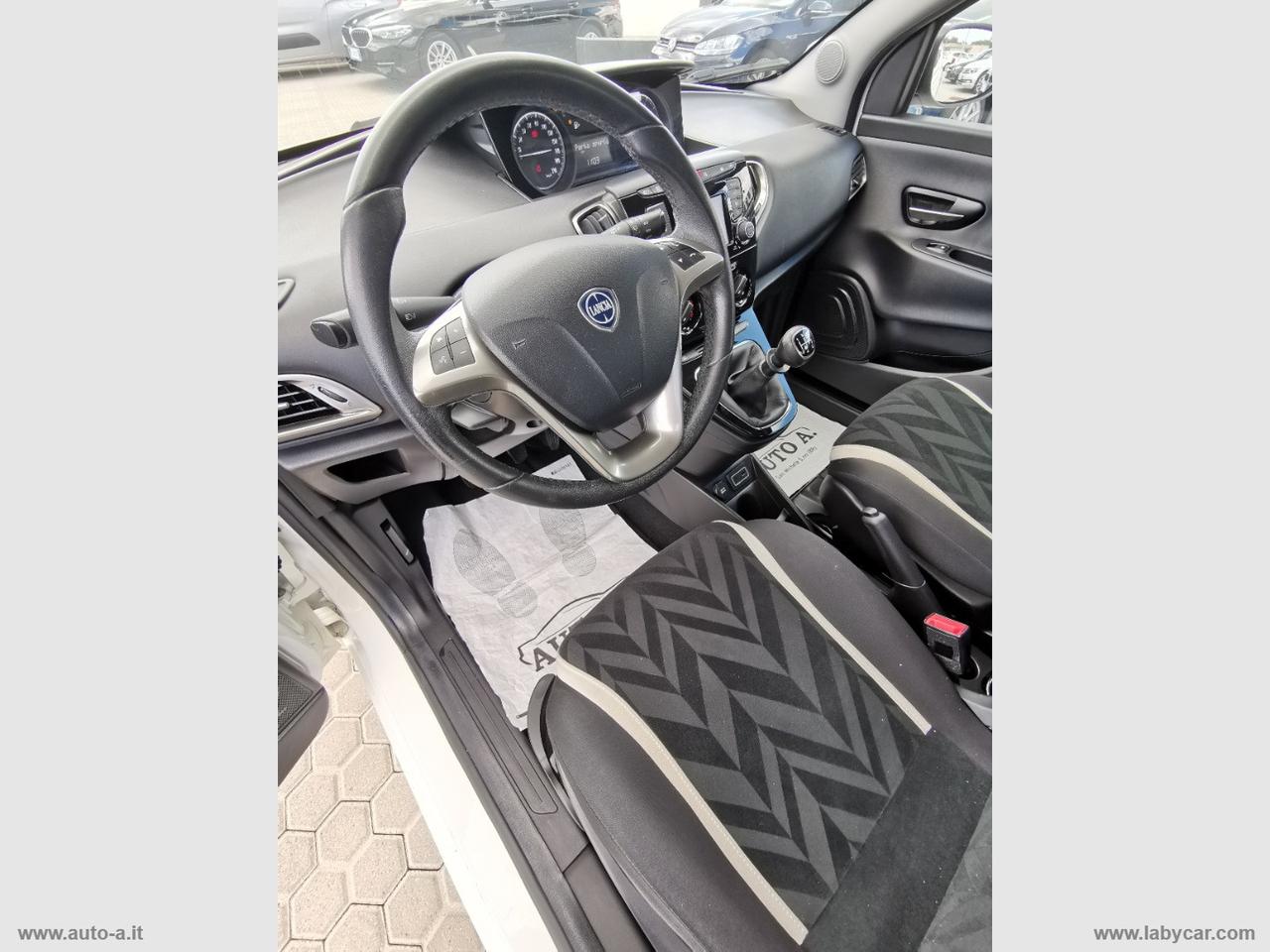 LANCIA Ypsilon 1.2 69 CV 5p. Gold