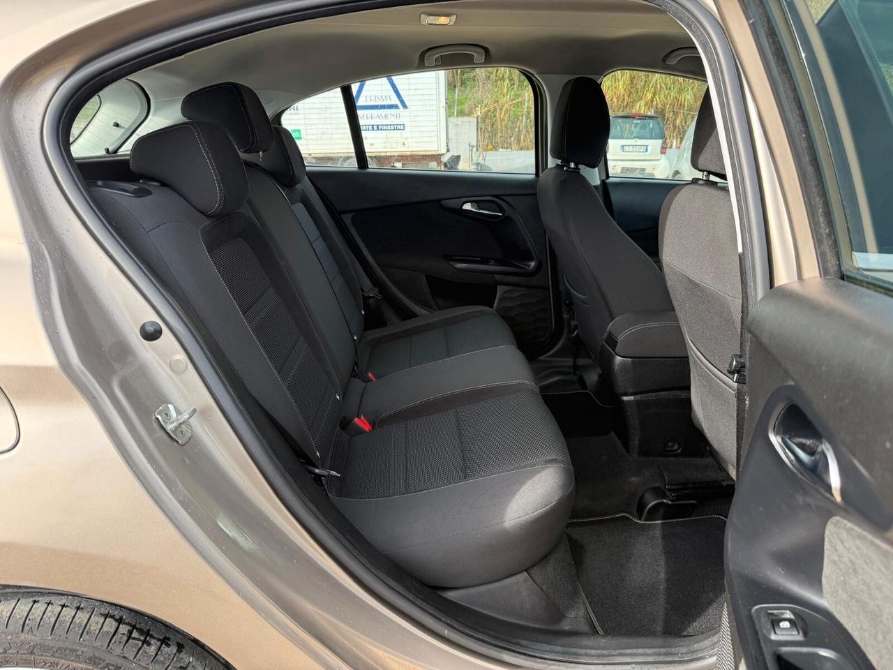 Fiat Tipo 1.6 Mjt S&S 5 porte S-Design