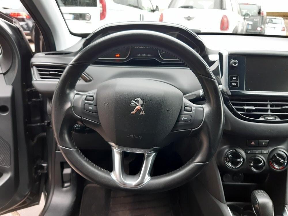 Peugeot 208 PureTech 82 5 porte Allure NEO PATENTATI