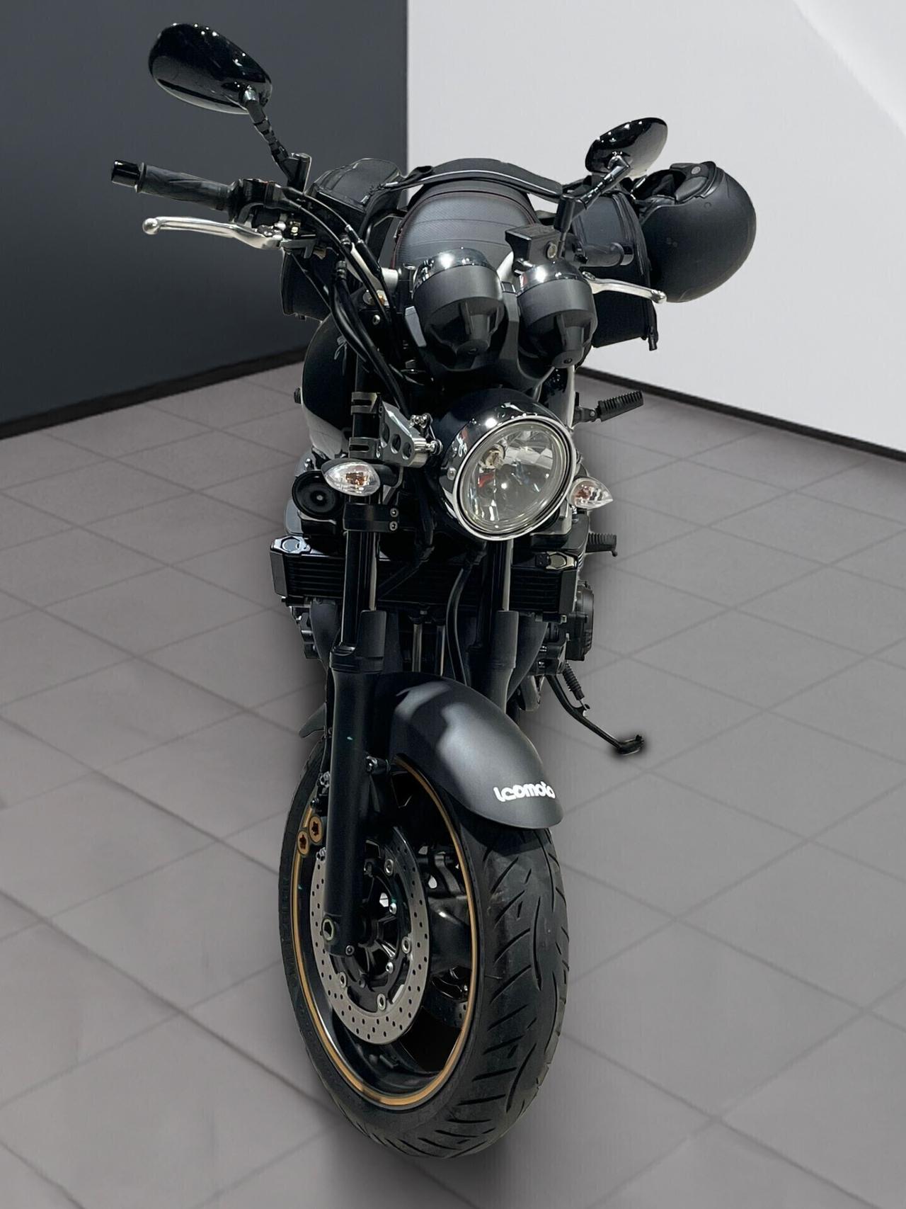 Yamaha XJR 1300