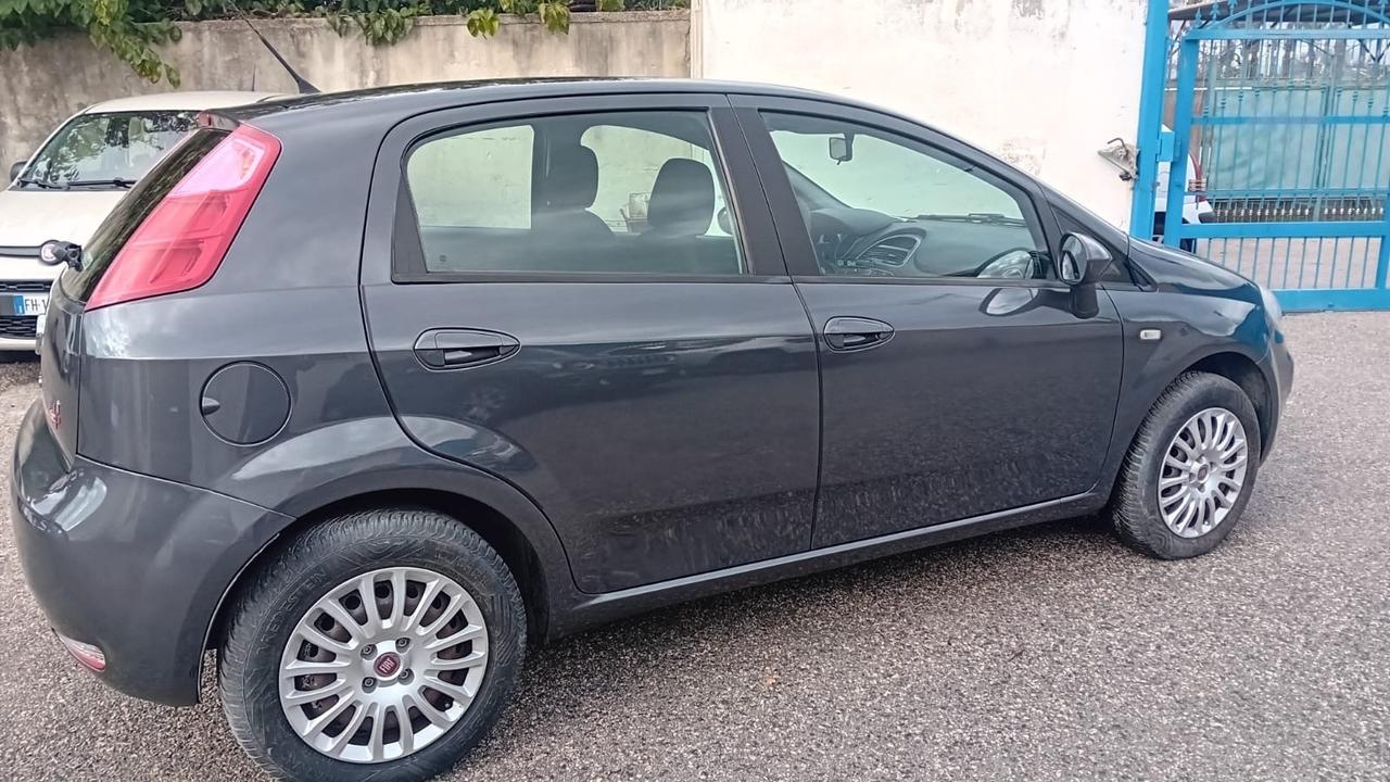 Fiat g.punto -5 P-1.4 gpl-full-2015