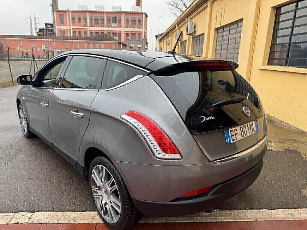 Lancia Delta 1.9 MJT Twinturbo DPF Platinum