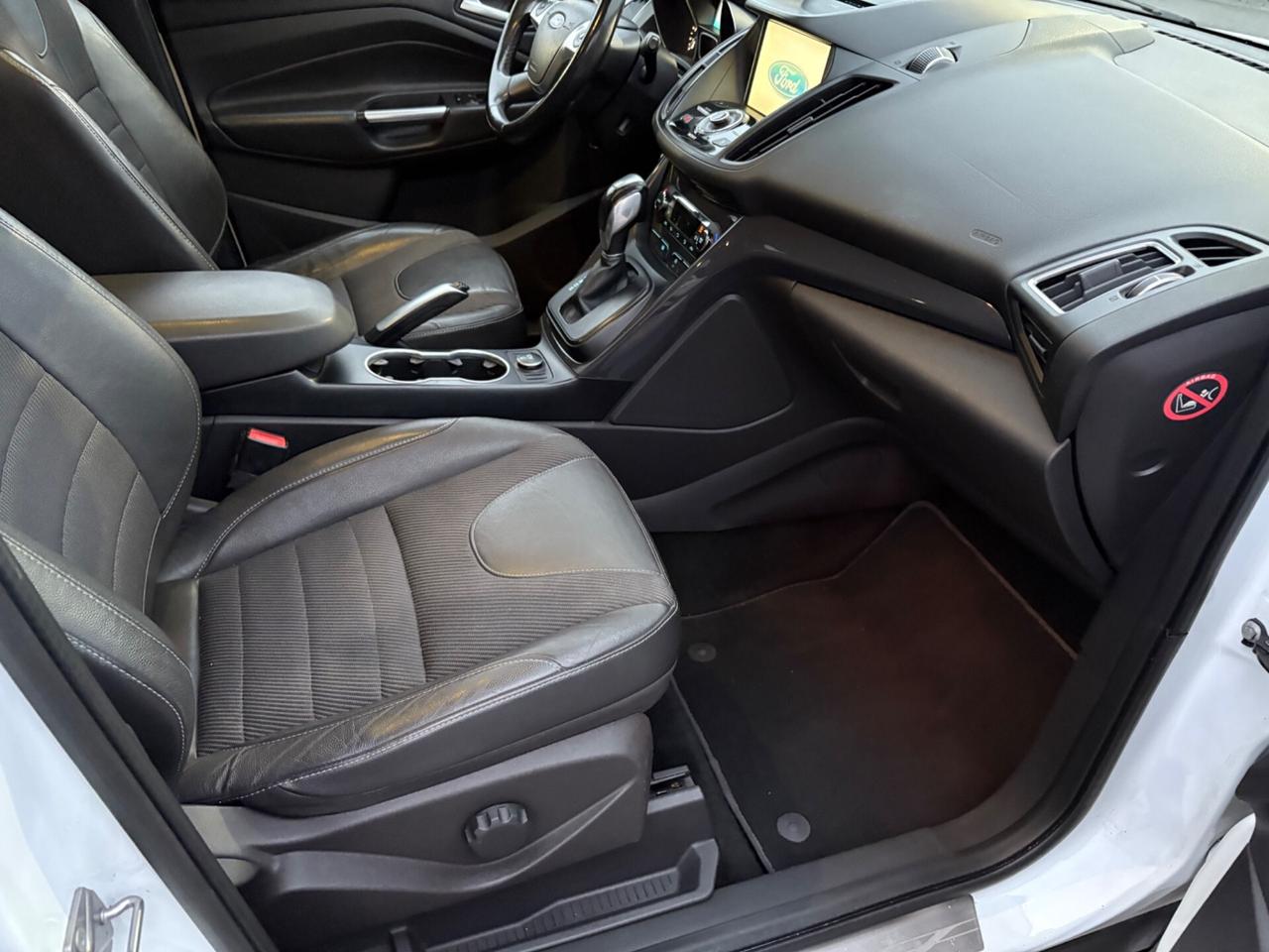 Ford Kuga 2.0 TDCI 150 CV S&S 4WD Powershift Titanium