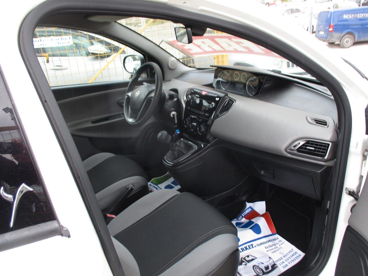 Lancia Ypsilon 1.3 MJT 16V 95 CV MOLTO BELLA 2012