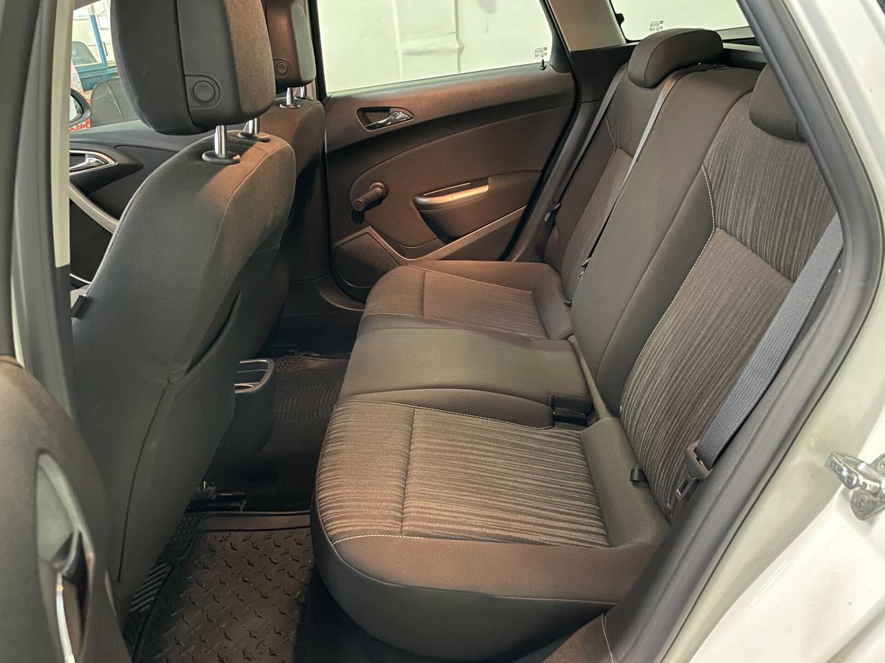 Opel Astra 1.7 CDTI 110CV Sports Tourer Cosmo