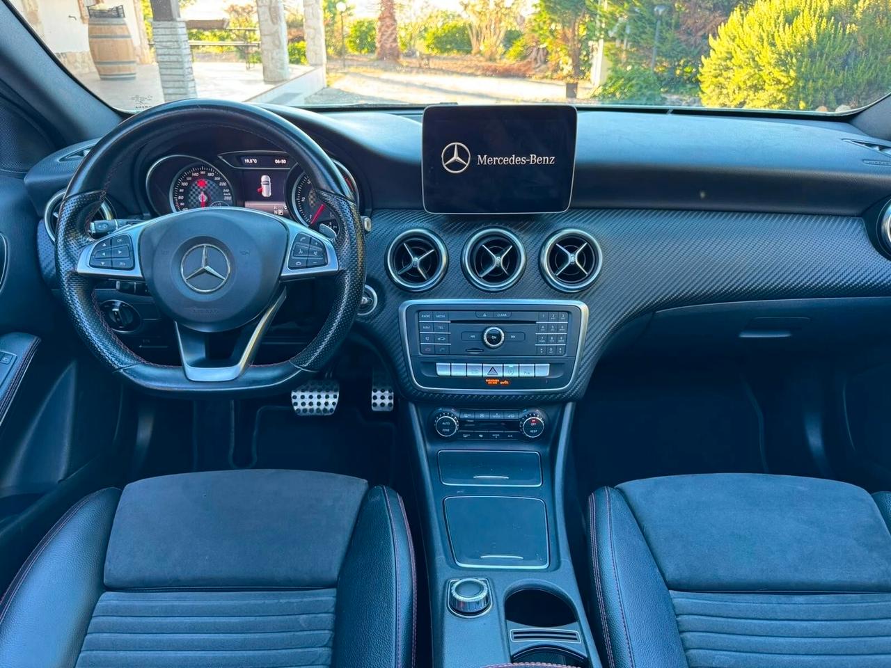 Mercedes-benz A 200 d Automatic Premium AMG TETTO PANORAMICO 2018