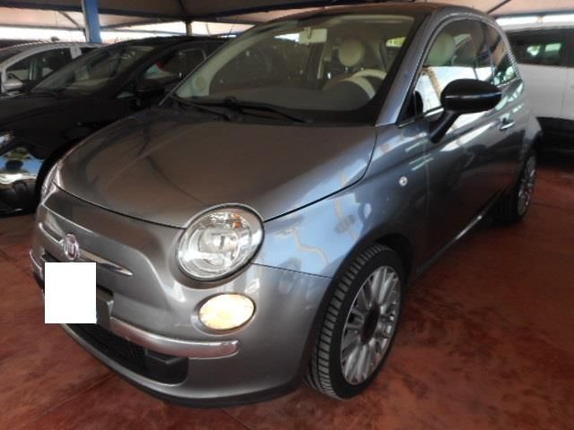 FIAT 500 1.3 MJT 95 CV Lounge BLUE&amp;ME USB