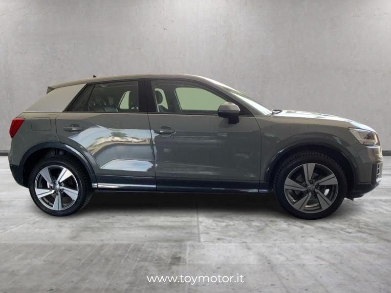 Audi Q2 30 TDI S tronic Identity Black