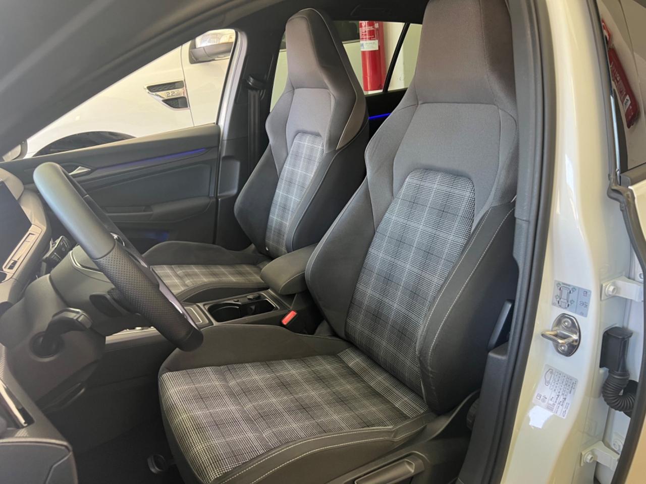 Volkswagen Golf 2.0 TDI GTD DSG