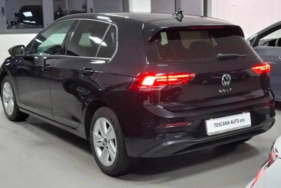 Volkswagen Golf 1.0 eTSI EVO DSG uniproprietario