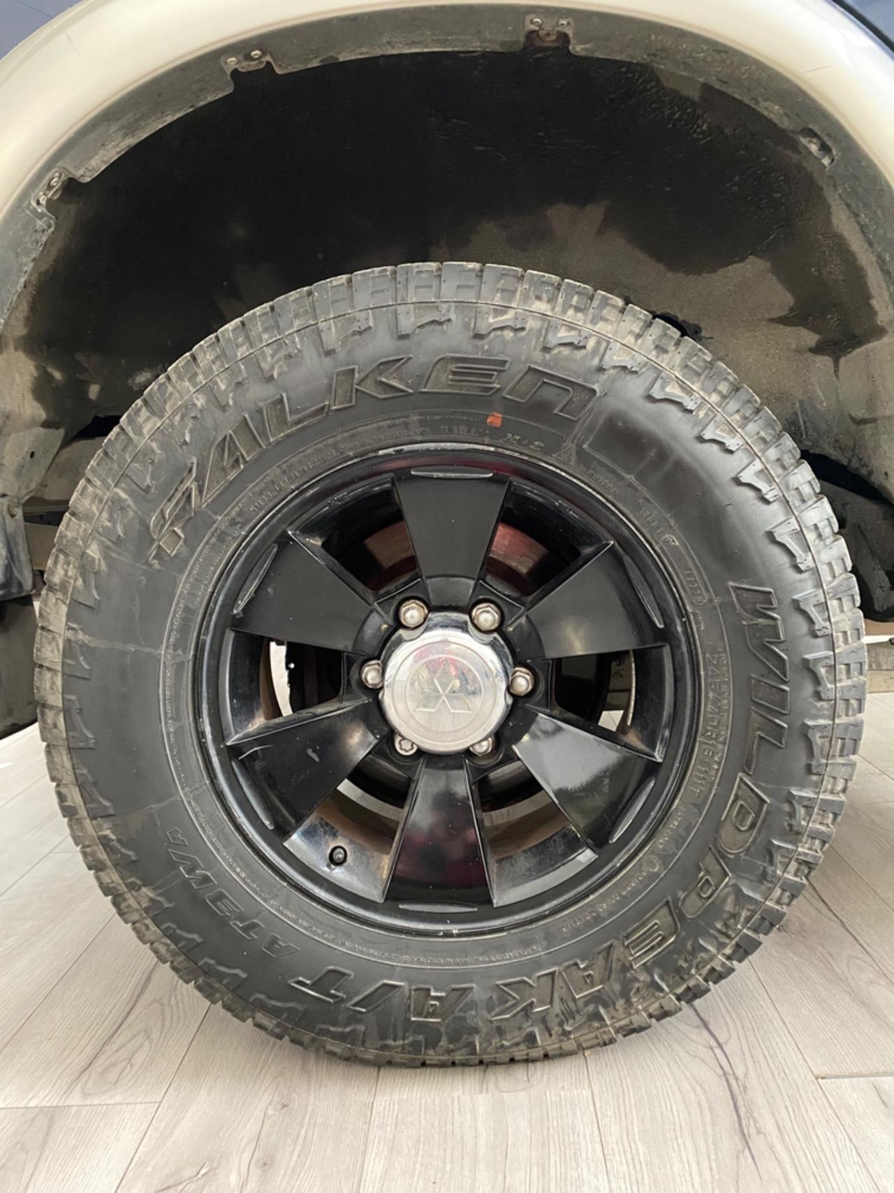 Mitsubishi Pajero Sport 2.5 TDI Instyle