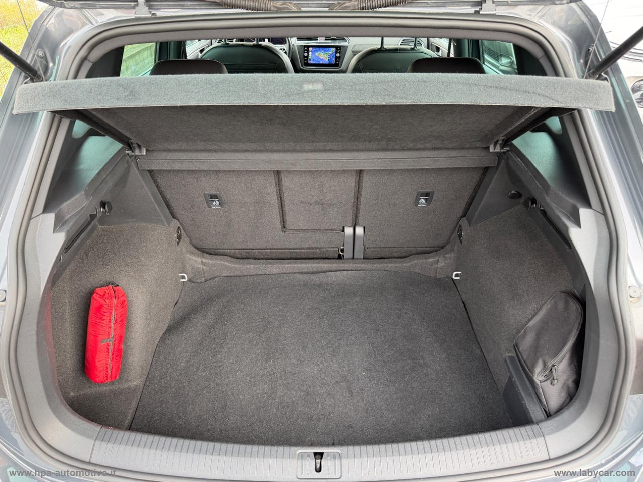 VOLKSWAGEN Tiguan 2.0TDI R-LINE FULL LED NAVI AID ACTIVE INFO DISPLAY PELLE RETROCAMERA