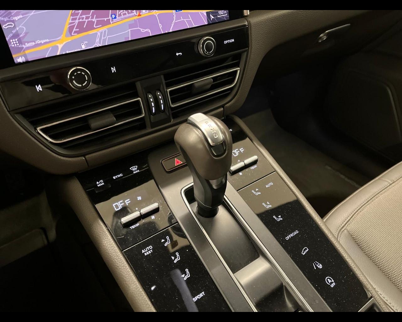 PORSCHE Macan - 2.0