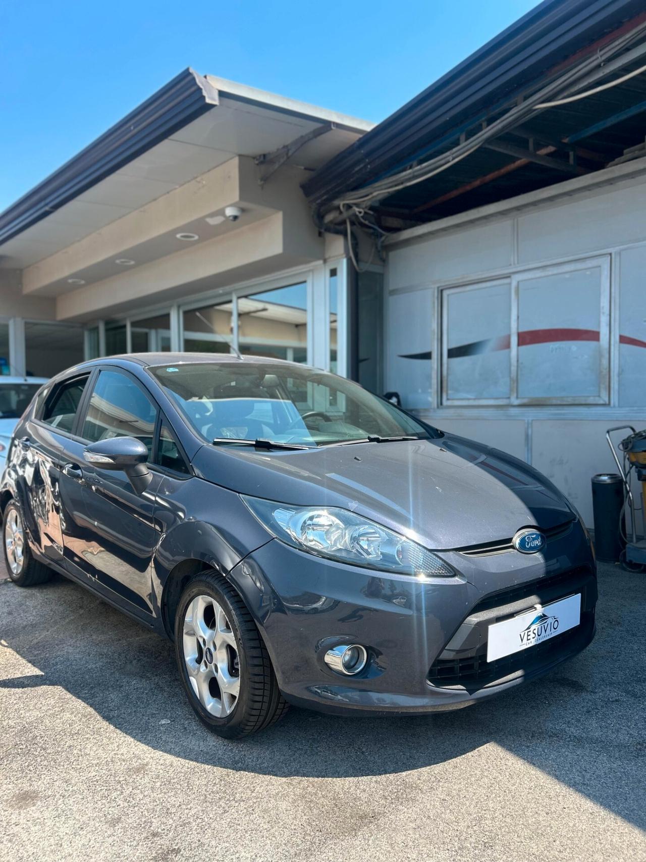 Ford Fiesta 1.2 82 CV - 2012