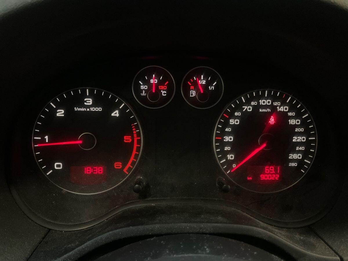 Audi A3 SPB 1.6 TDI Young Edition