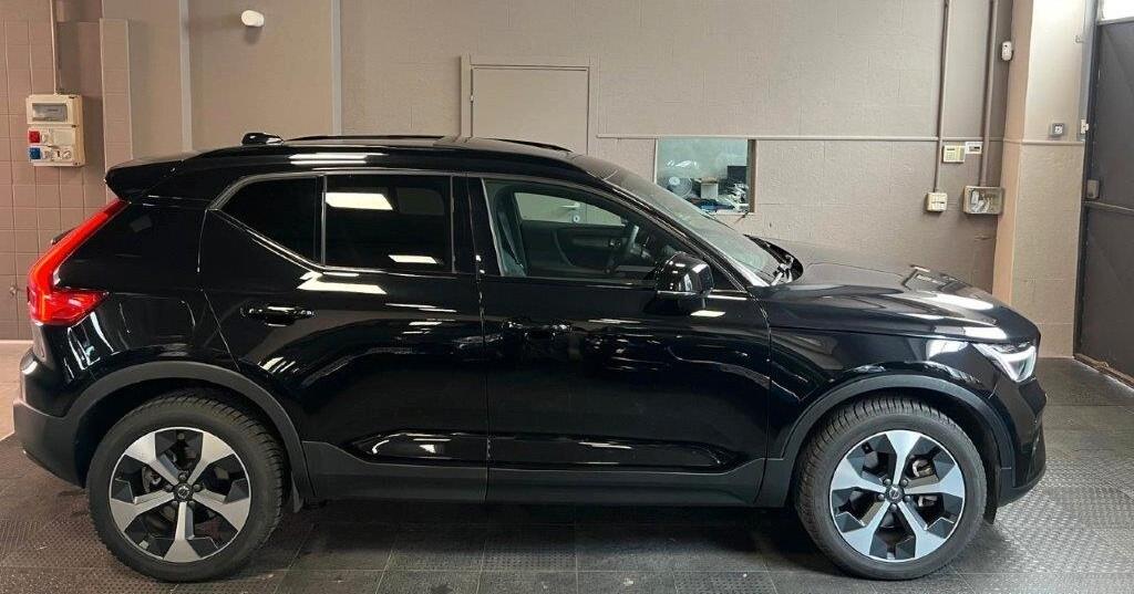 Volvo XC40 2.0 b4 Hybrid Ultra Dark 197cv