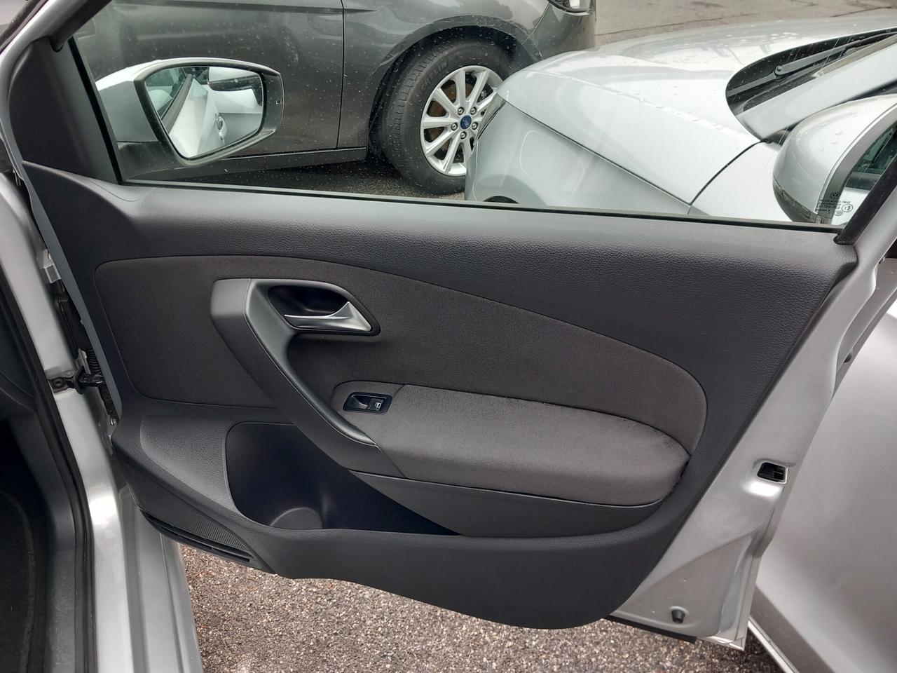 Volkswagen Polo 1.4 5 porte Highline