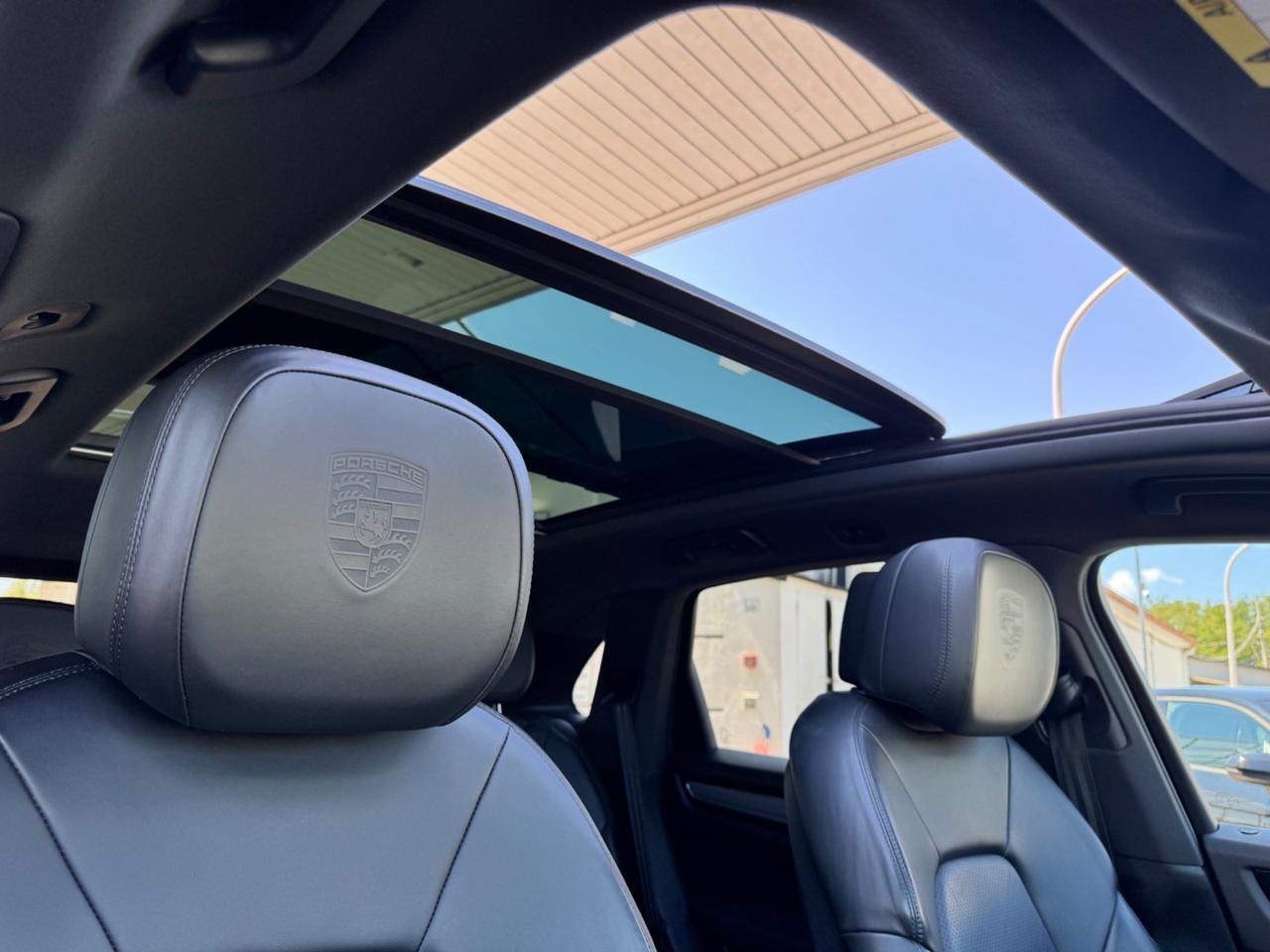 Porsche Cayenne 3.0 V6 E-Hybrid open edition uni pro italiana