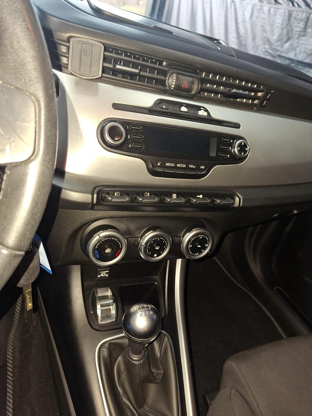 Alfa Romeo Giulietta 1.4 Turbo 120 CV GPL Progression garantita 12 mesi