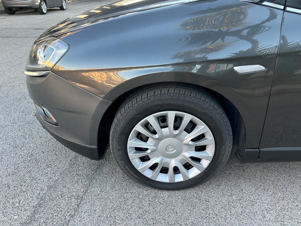 Lancia Delta 1.6 MJT 120 cv 2008