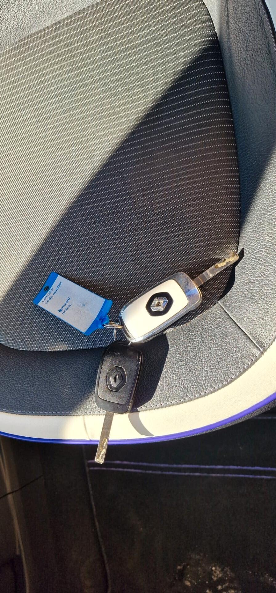 Renault Twingo 900 TCe 90 CV EDC COSMIC AUTOMATICA