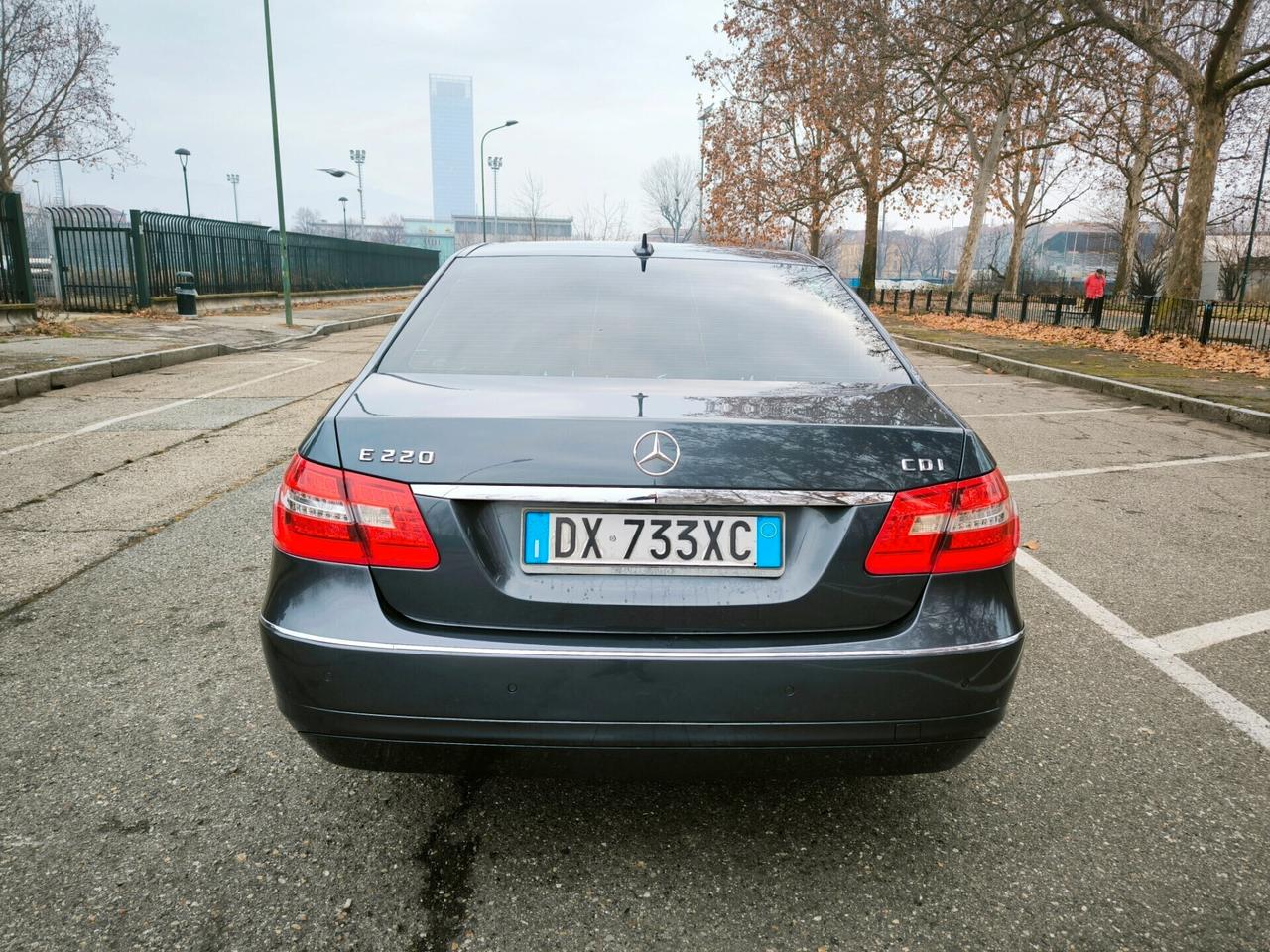 Mercedes-benz E 220 CDI BlueEFFICIENCY Avantgarde AMG