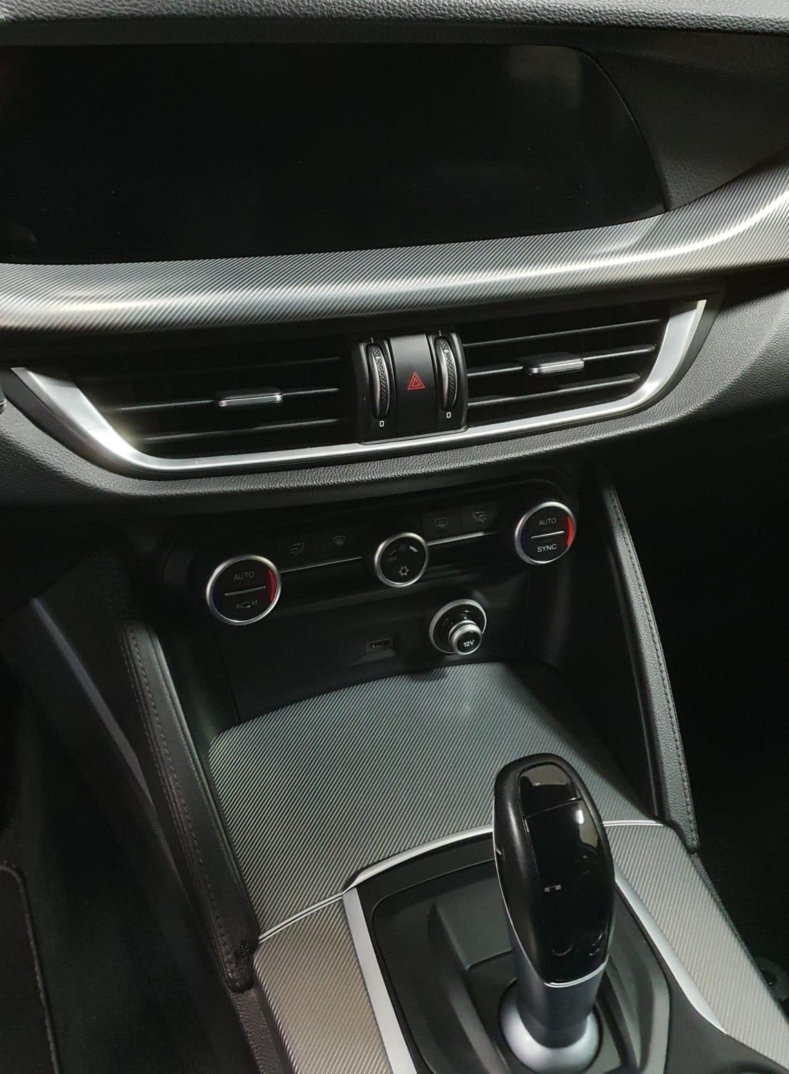 Alfa Romeo Stelvio 2.2 Turbodiesel 210 CV AT8 Q4 Business