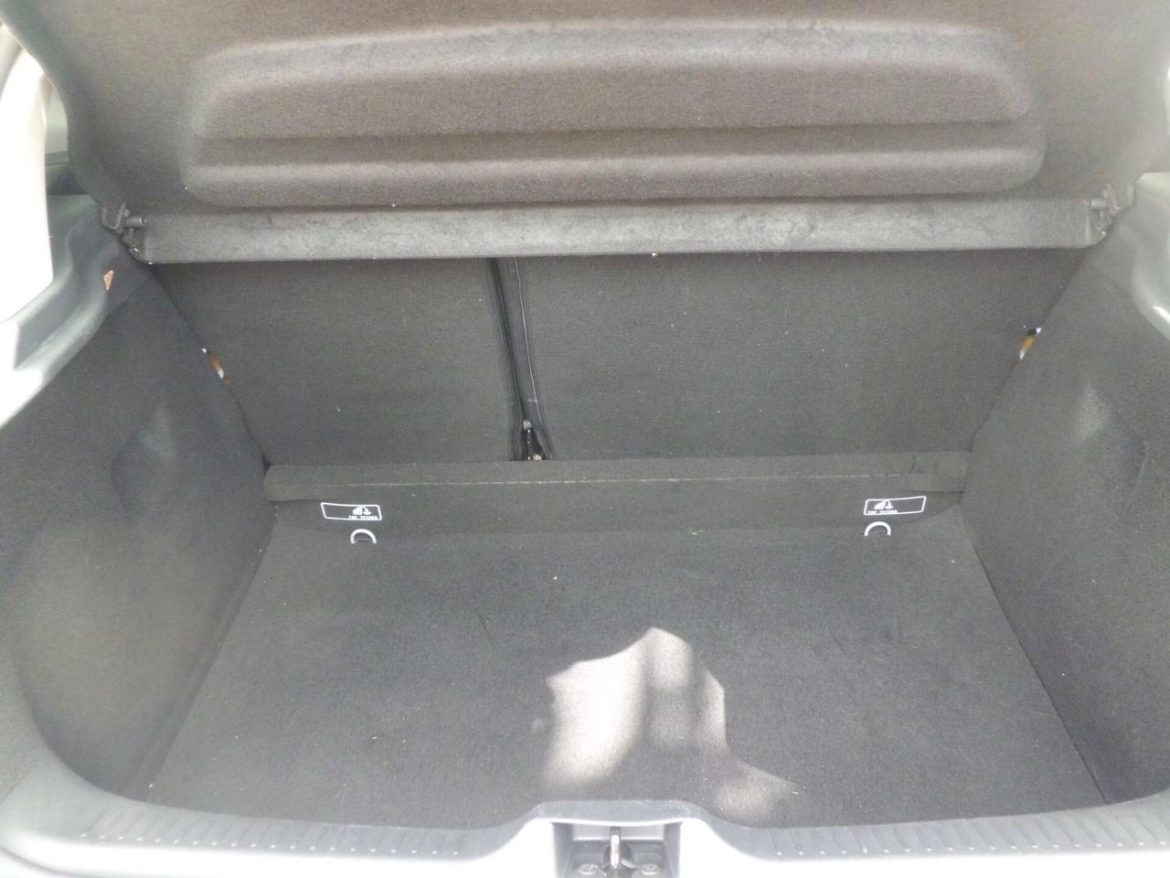 Renault Clio dCi 8V 90 CV 5 porte Moschino Intens