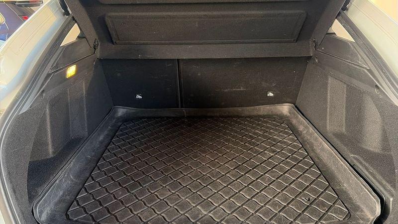 Renault Arkana 1.6 E-Tech full hybrid Intens 145cv 1.6 E-Tech full hybrid Intens Auto 145cv