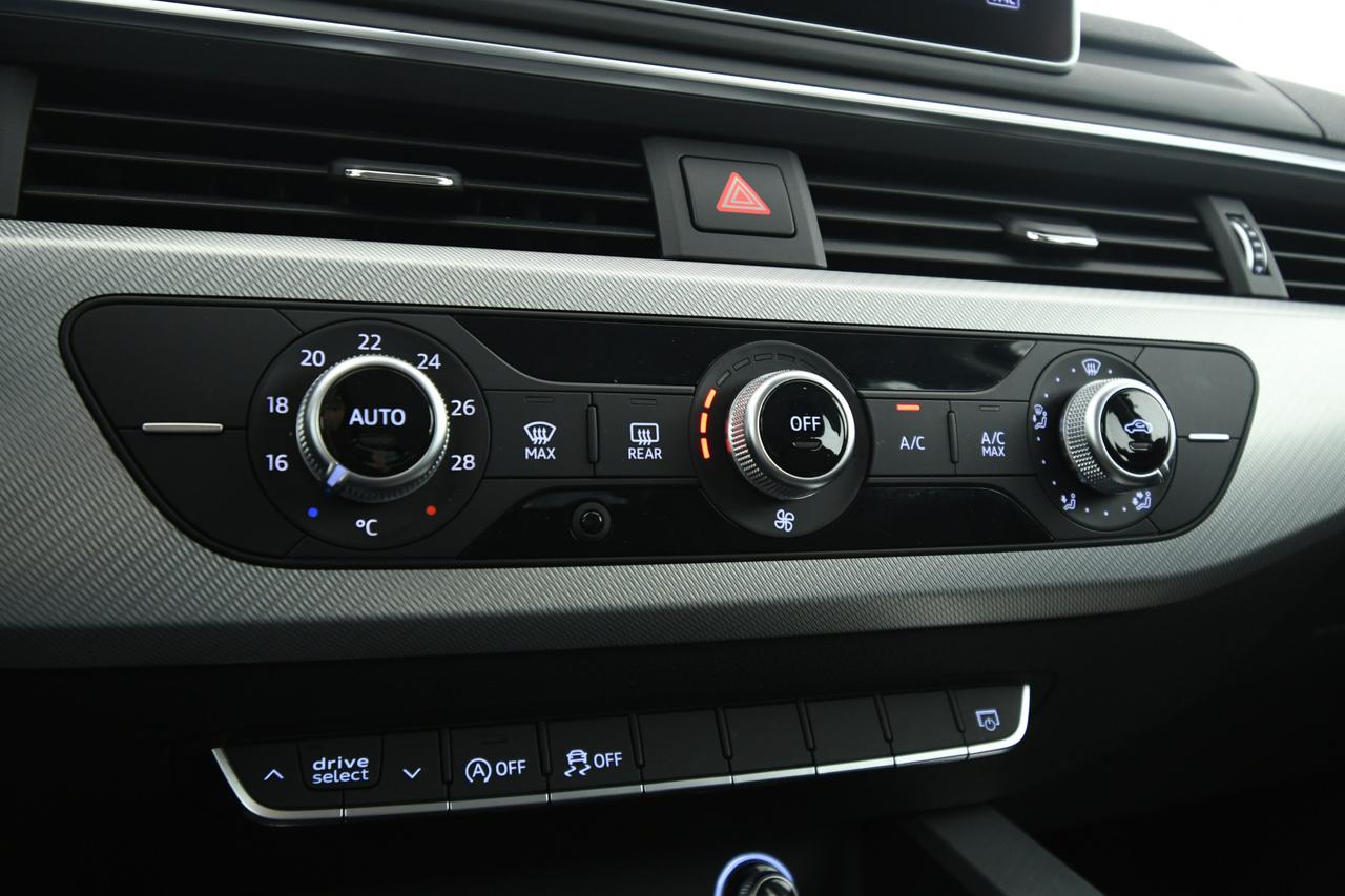 AUDI A4 Avant 40 2.0 tdi Sport quattro 190cv S-LINE+FULL LED+C18"