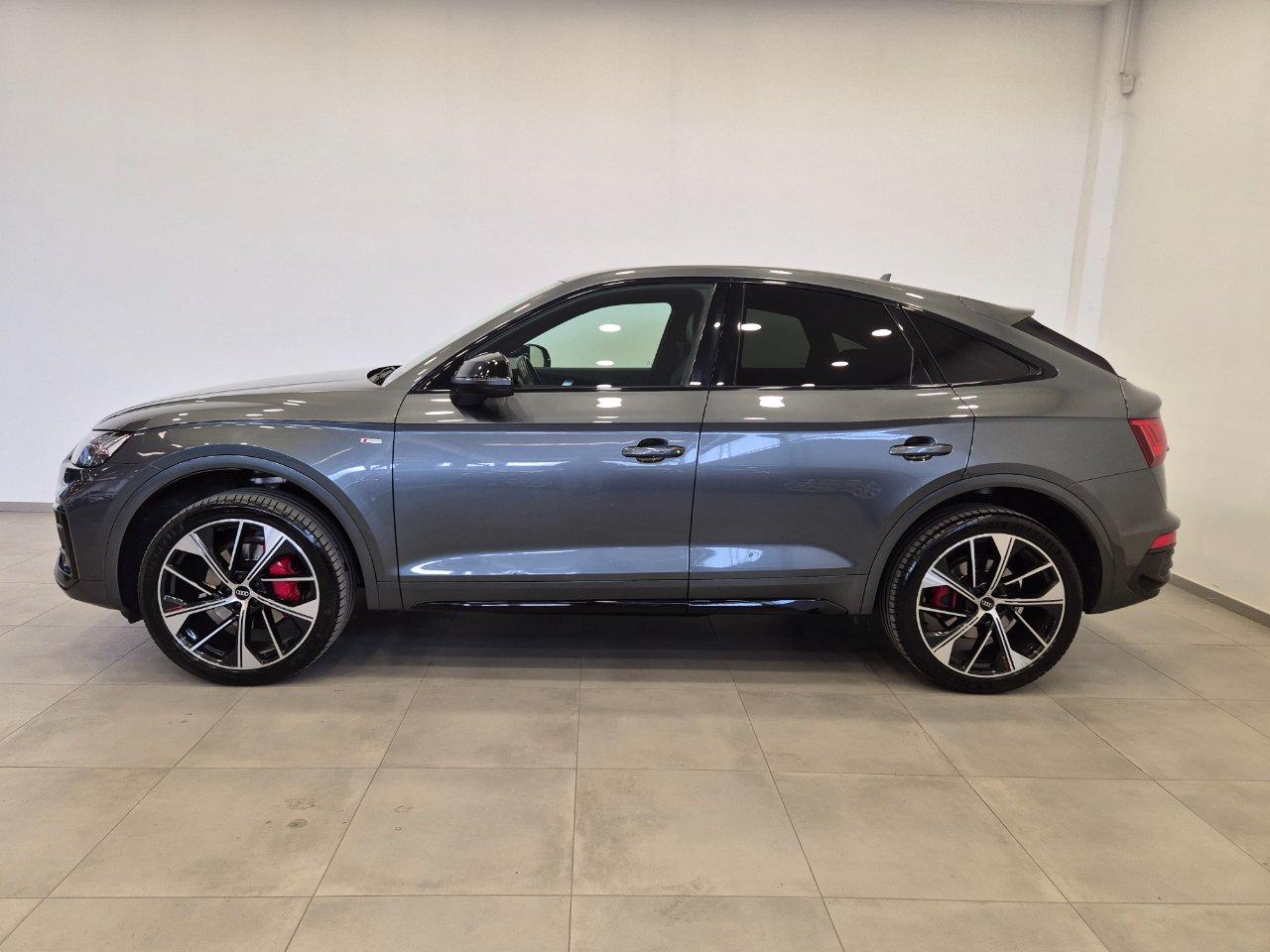 Audi Q5 Sportback 40 tdi mhev S line quattro s-tronic - ACC/Lim - Cam - Carplay