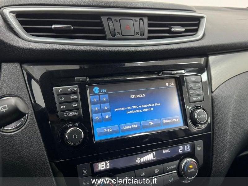 Nissan Qashqai 1.2 DIG-T N-Connecta (TETTO PAN.)