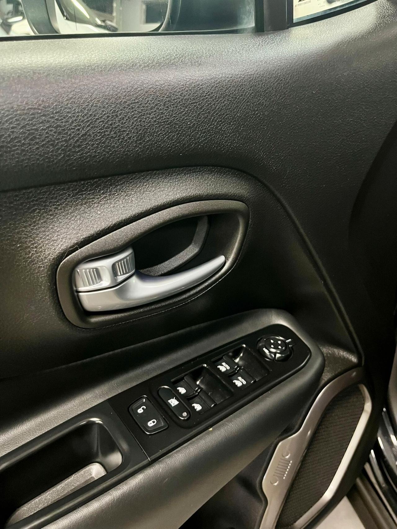 Jeep Renegade 1.4 MultiAir DDCT Limited