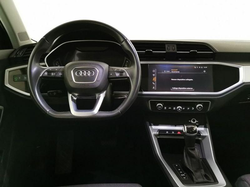 Audi Q3 40 2.0 tdi Business Advanced quattro 200cv s-tronic