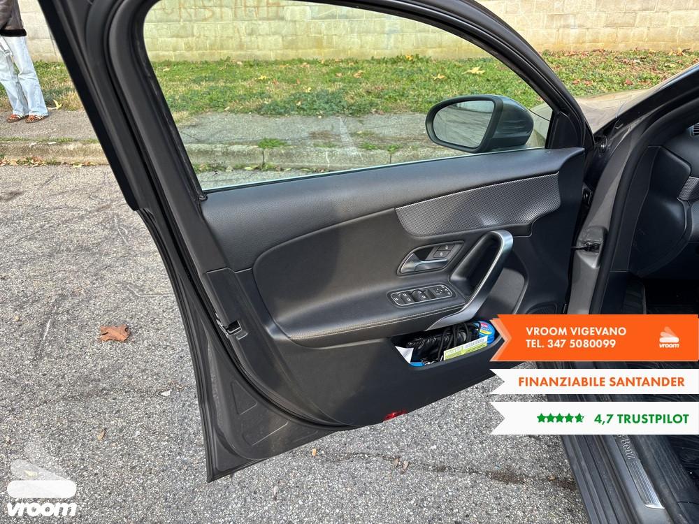 MERCEDES Classe A (W177) A 180 Automatic Sport