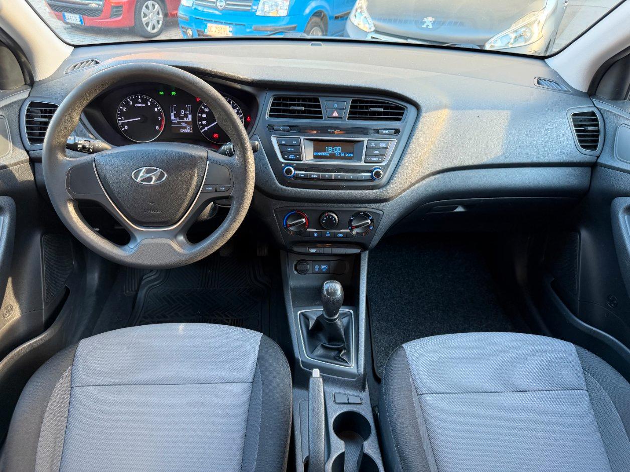 Hyundai i20 5 Porte i20 5p 1.2 Classic 75cv GANCIO TRAINO !!!!