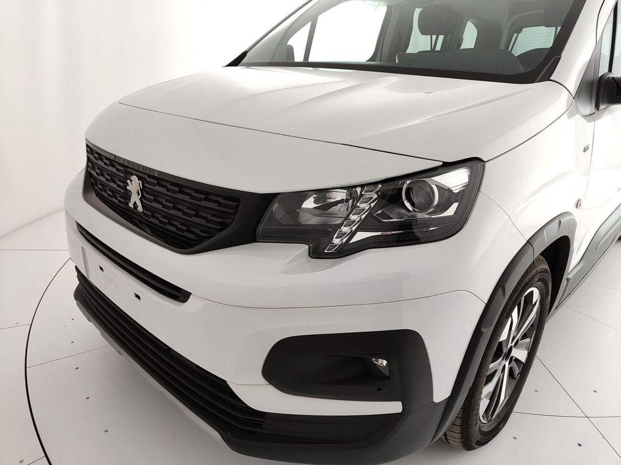 Peugeot Rifter e-Rifter motore elettrico 136 CV 50kWh GT Standard